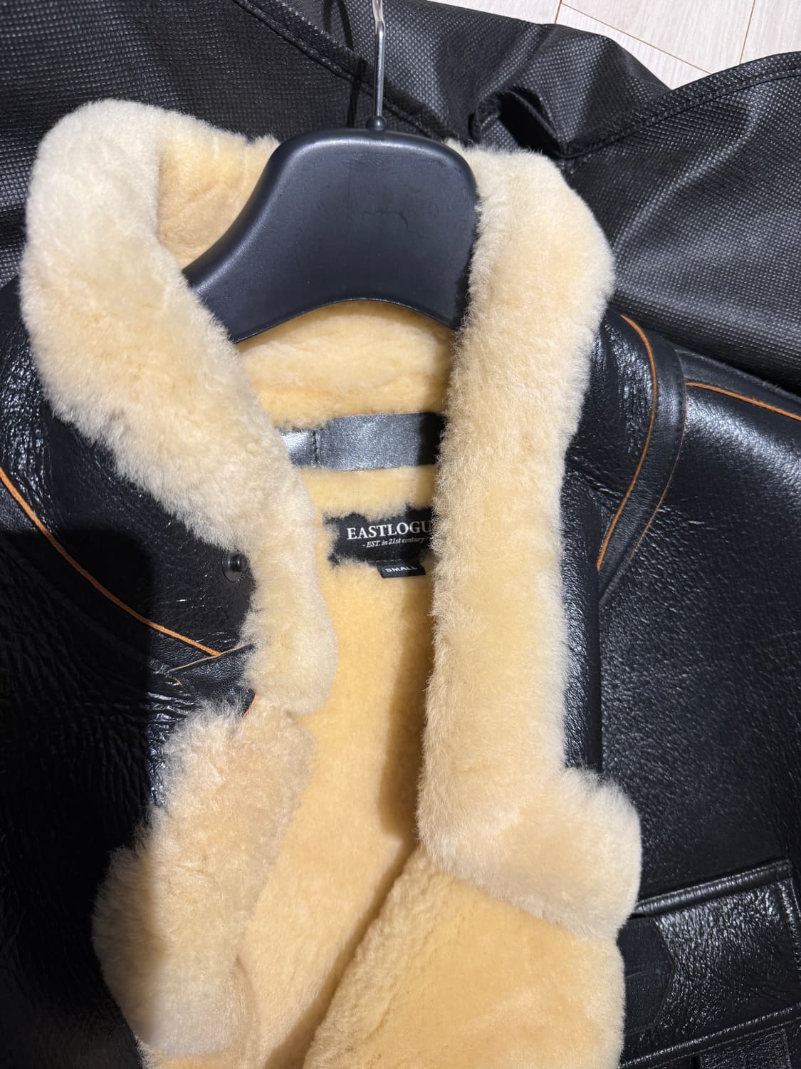 이스트로그 모터사이클 무스탕 변요한 상품이미지3