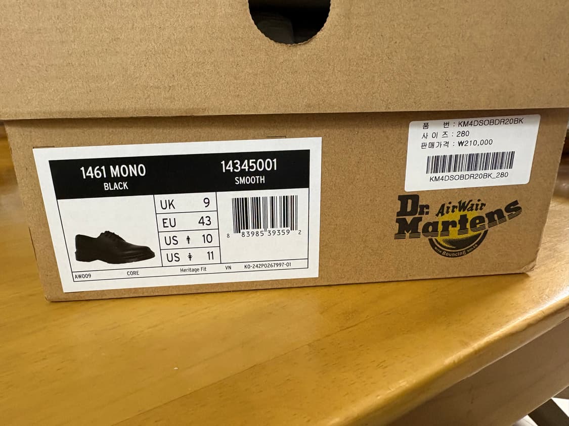 박스 새제품 Dr. Martens 1461 모노 블랙 상품이미지3
