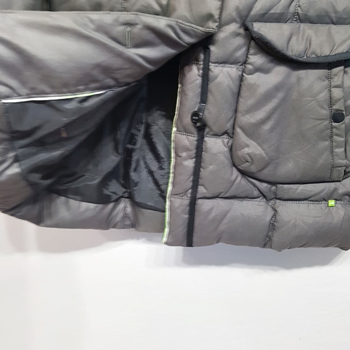 HUGO BOSS 휴고보스 롱 다운 패딩 상품이미지3