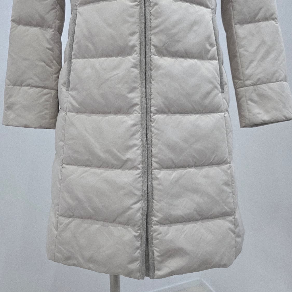 비바프레스토 베이지 덕다운 여성 롱패딩 상품이미지7