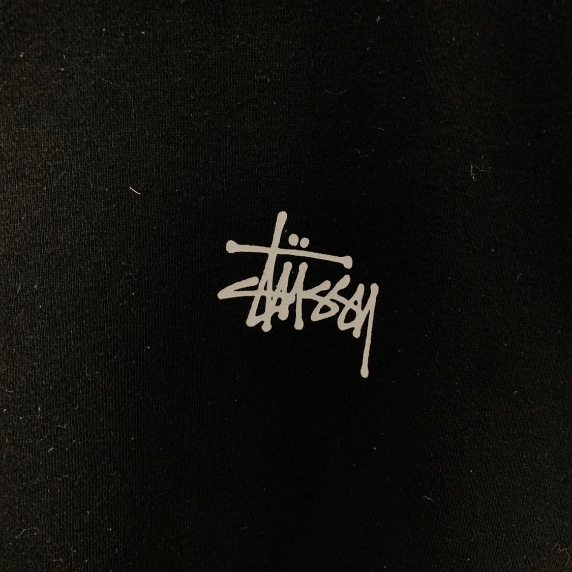 스투시 스탁로고 블랙 맨투맨 상품이미지5