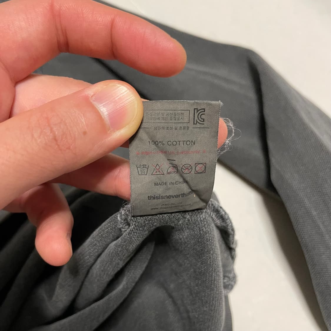 정품 디스이즈네버댓 피그먼트 차콜 빅로고 긴팔 카라티 상품이미지10