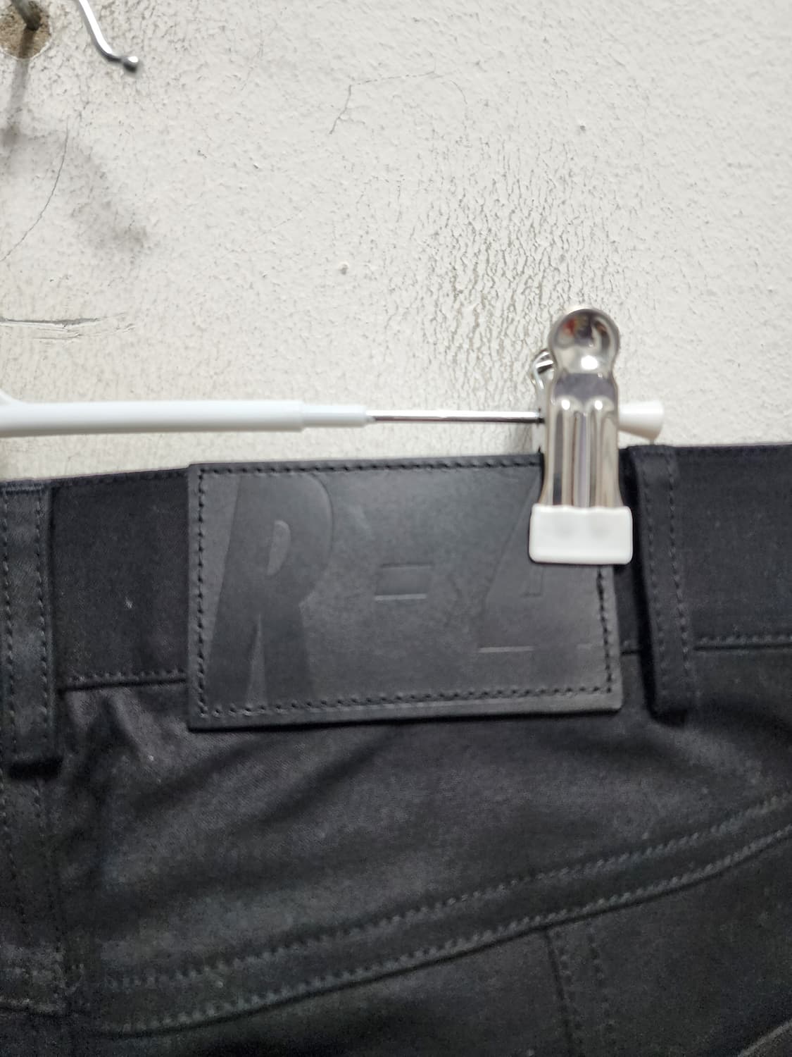 R4 SEOUL ykk지퍼 디테일 블랙 팬츠 상품이미지6