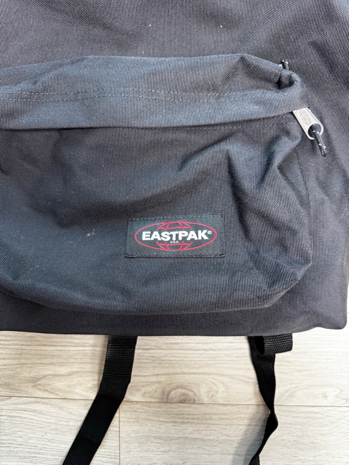 이스트팩 패디드파커 백팩 블랙 상품이미지3