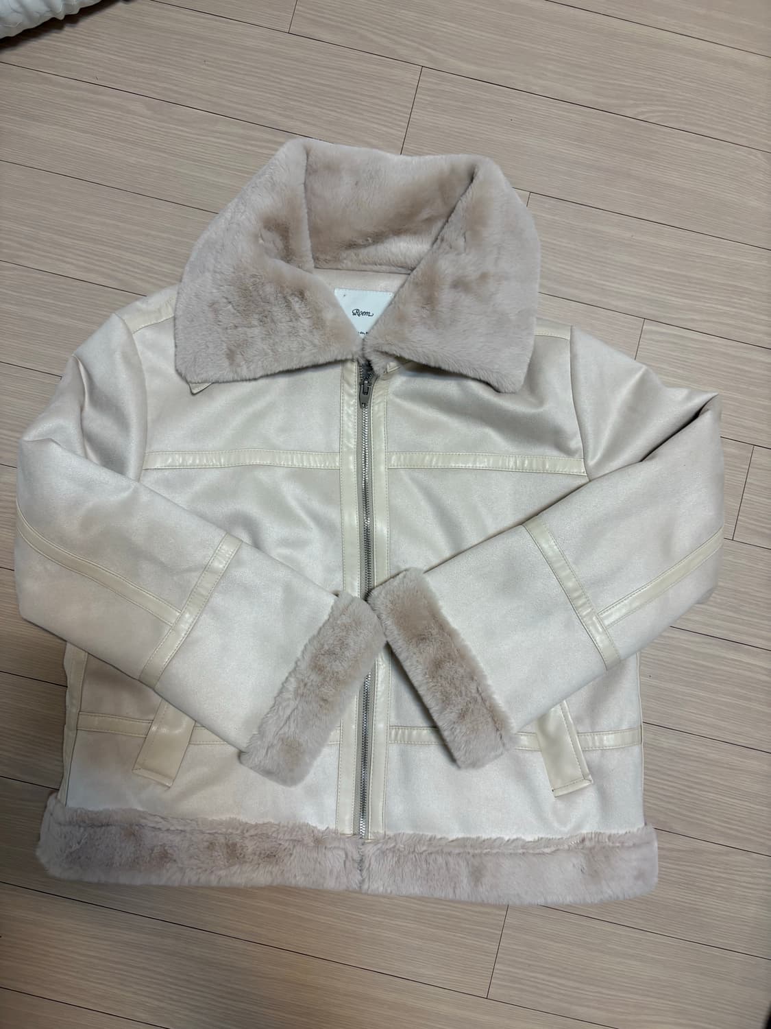 로엠 빅카라 무스탕 L 아이보리 상품이미지2