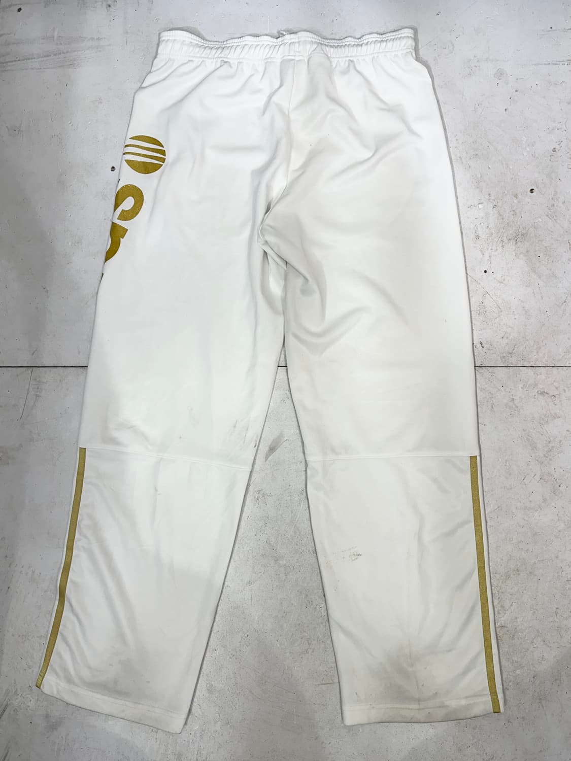 아디다스 대대장 화이트 와이드 골드 사이드 로고 추리닝 트레이닝 팬츠 M 상품이미지5