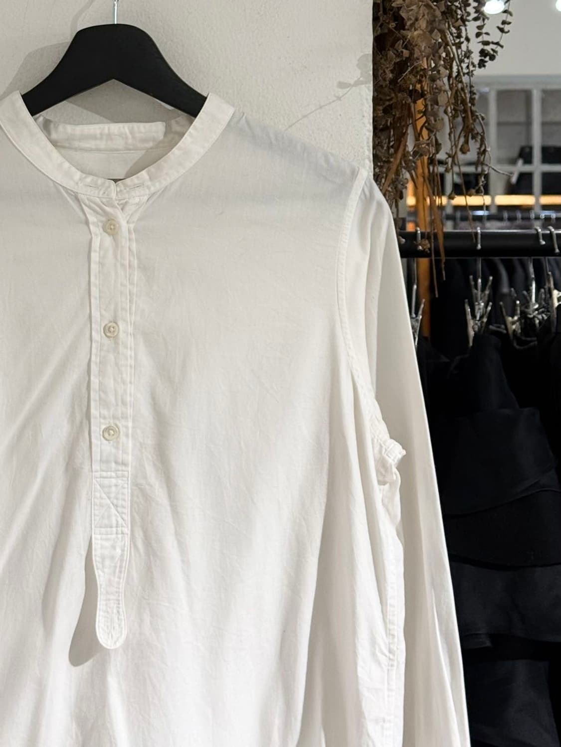 마가렛 호웰 화이트 헨리넥 코튼 셔츠 상품이미지3