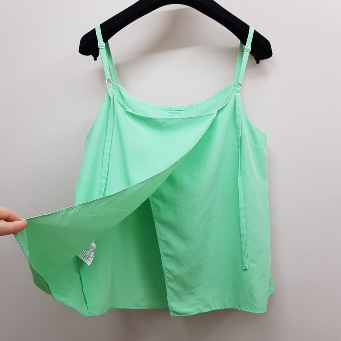 구호플러스 2023 레이온 100% 슬리브리스 버튼 블라우스 F사이즈 상품이미지5