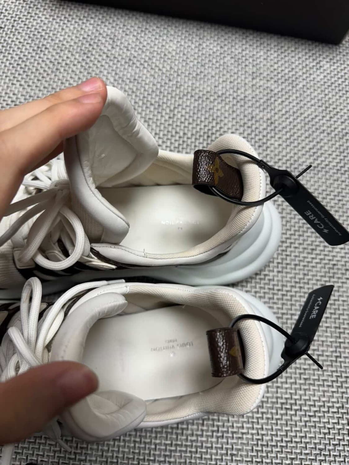 루이비통 아치라이트 스니커즈 신발 상품이미지8