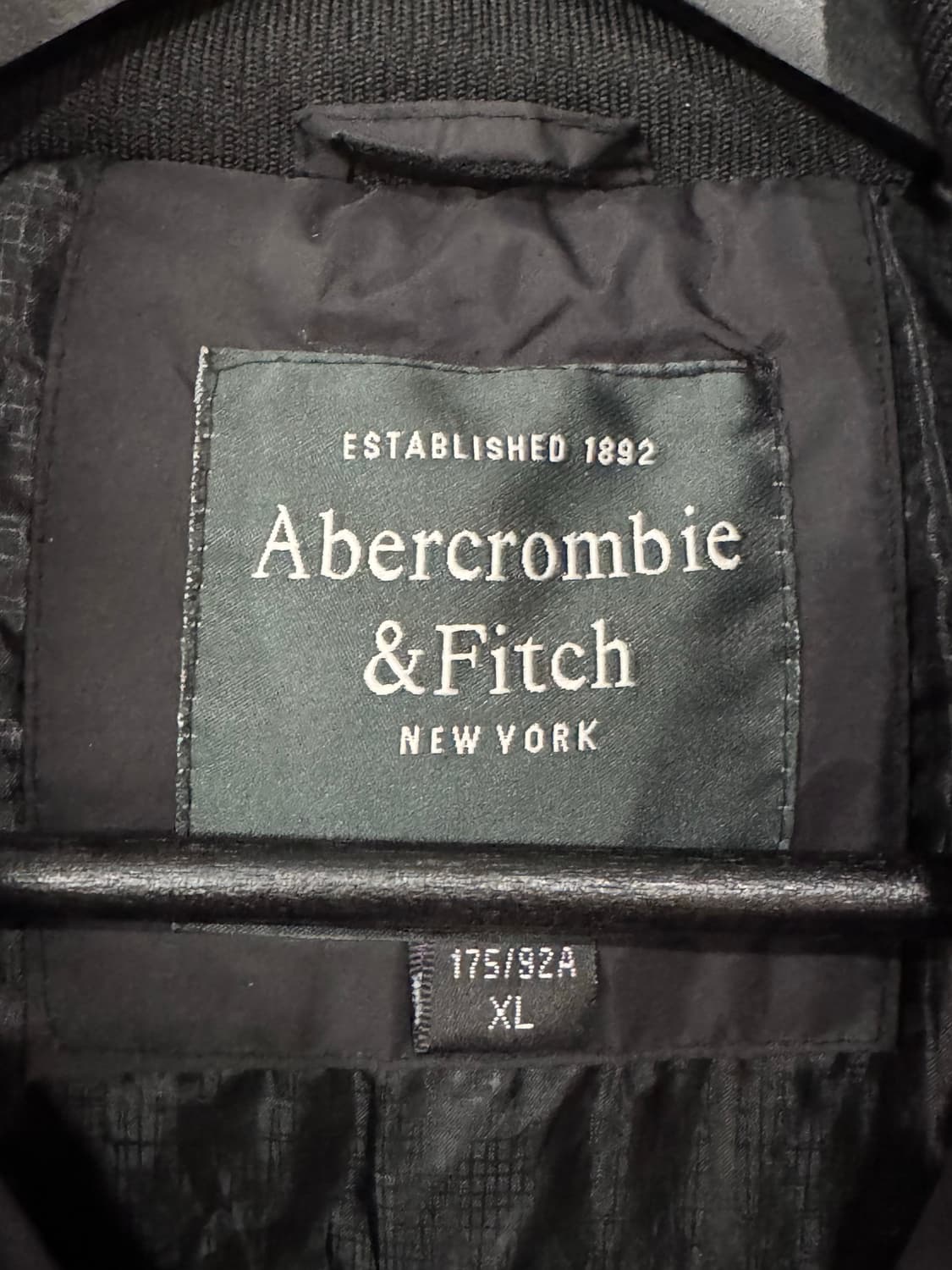 아베크롬비 블랙 후드 패딩조끼  상품이미지3