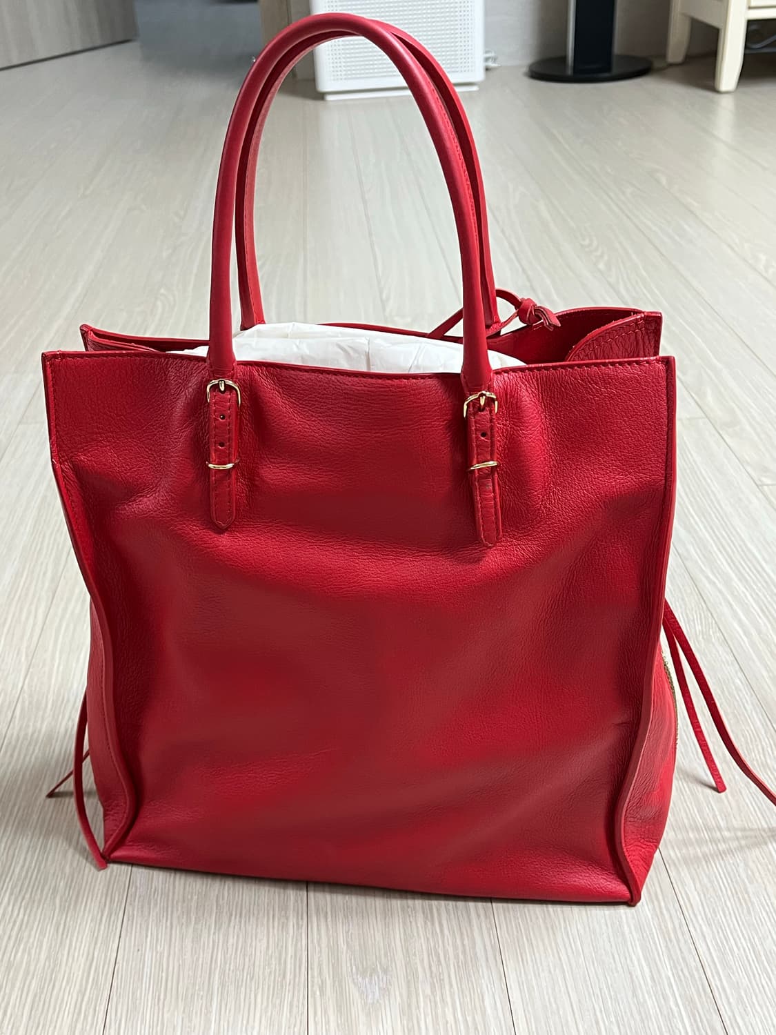 발렌시아가 파피에르 A5 집어라운드 레드 토트백 상품이미지3