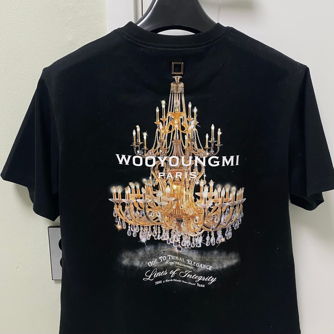 [새상품급] 우영미 25ss 신상 샹들리에 백로고 반팔 티셔츠 상품이미지2