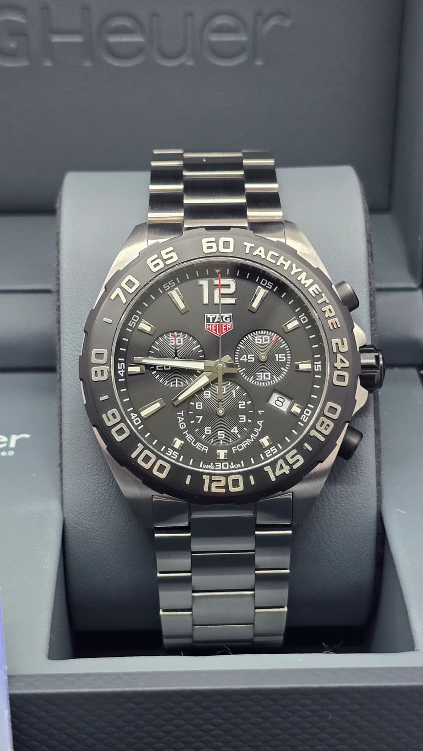 태그호이어 포뮬러1 크로노 블랙 24년 7월 쿼츠 시계 상품이미지2