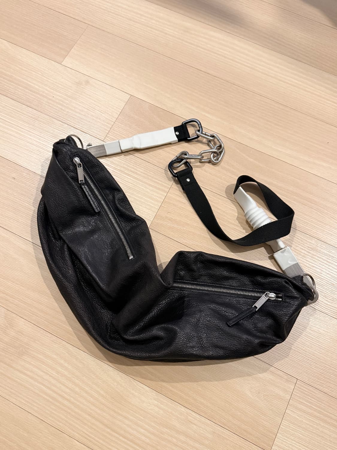 릭오웬스 체인 램스킨 크로스백 블랙 상품이미지2