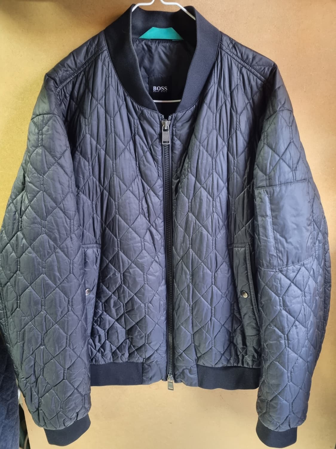 휴고보스 남성 퀼팅자켓  상품이미지1