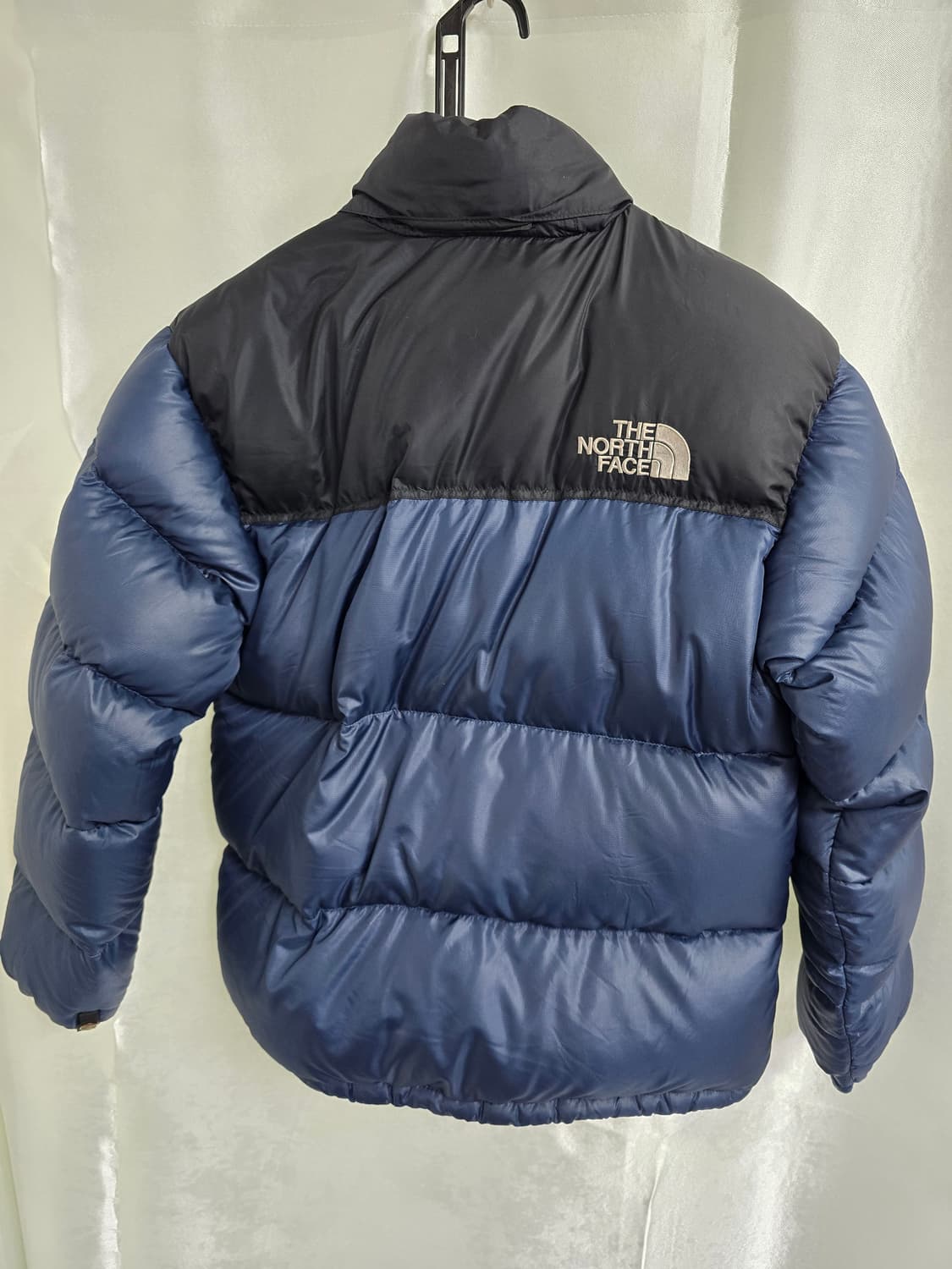 노스페이스 눕시 패딩 블루/블랙 (1560) 상품이미지2