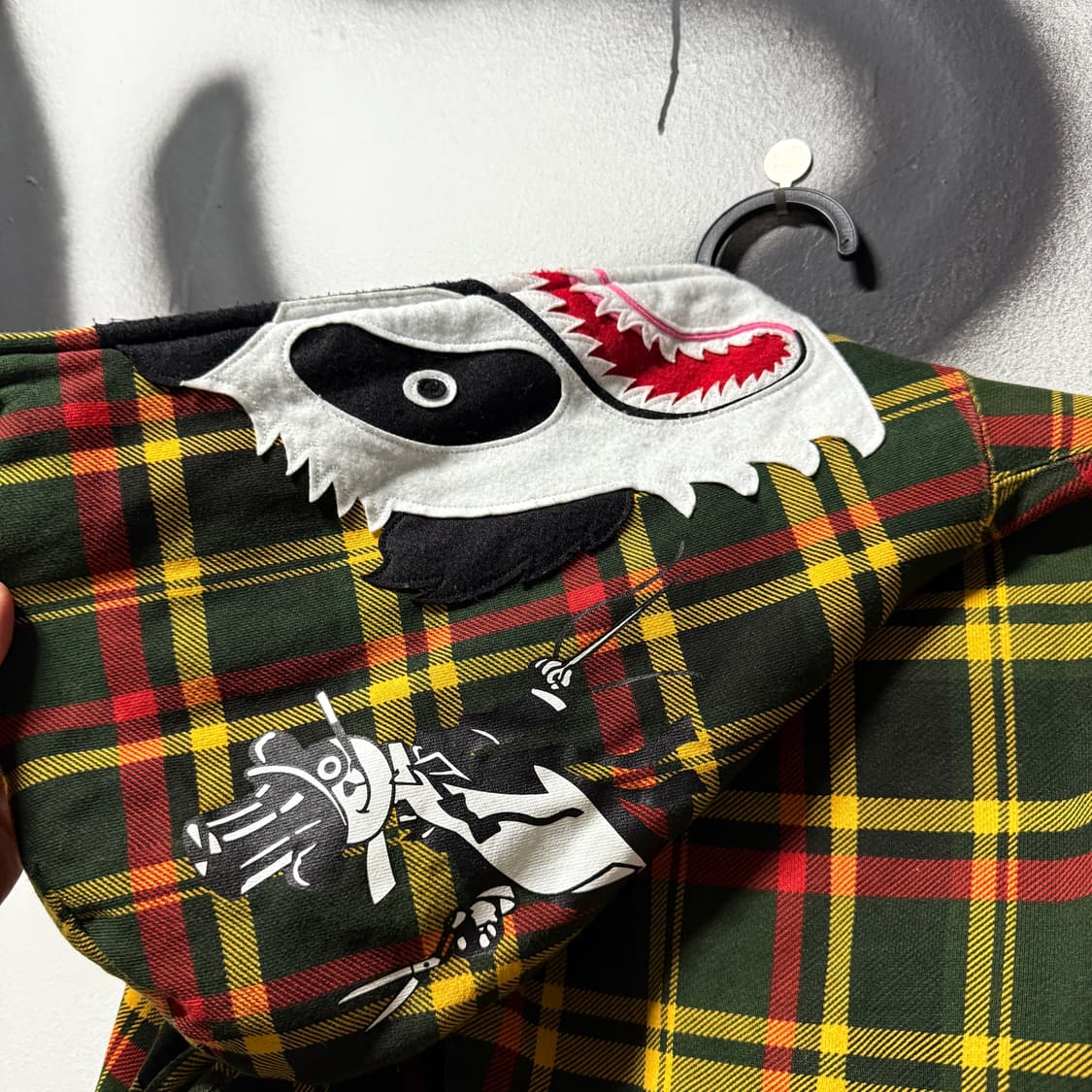 정품 베이프 이세탄 리미티드 에디션 체크 판다 풀 집업 후디 상품이미지5