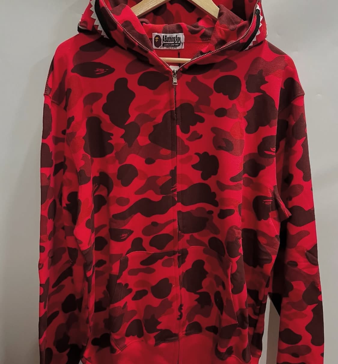 베이프 적계 후드집업 상품이미지1