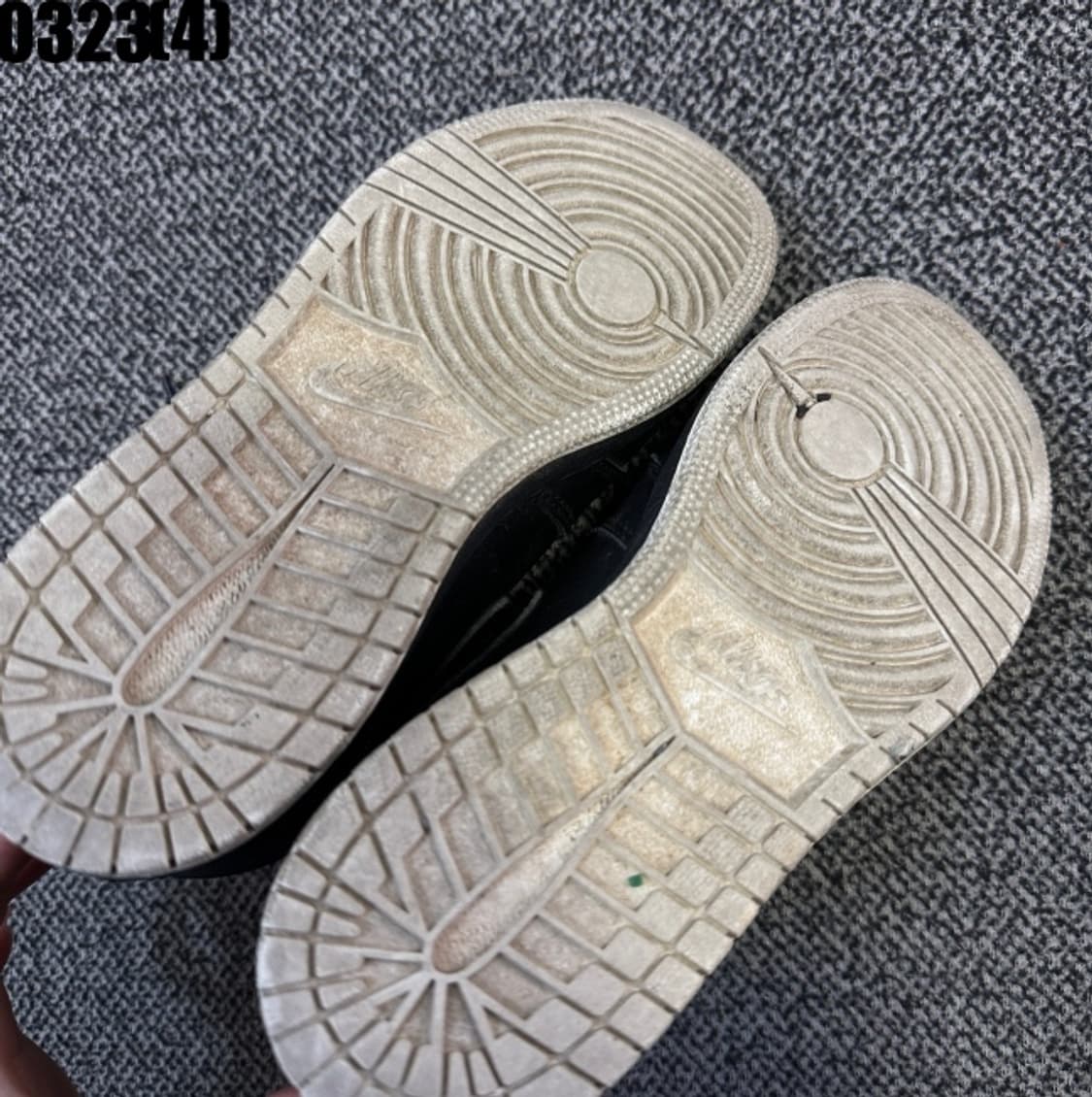 235 나이키 에어 조던 1 블랙 하이 스니커즈 0323(4) 상품이미지5