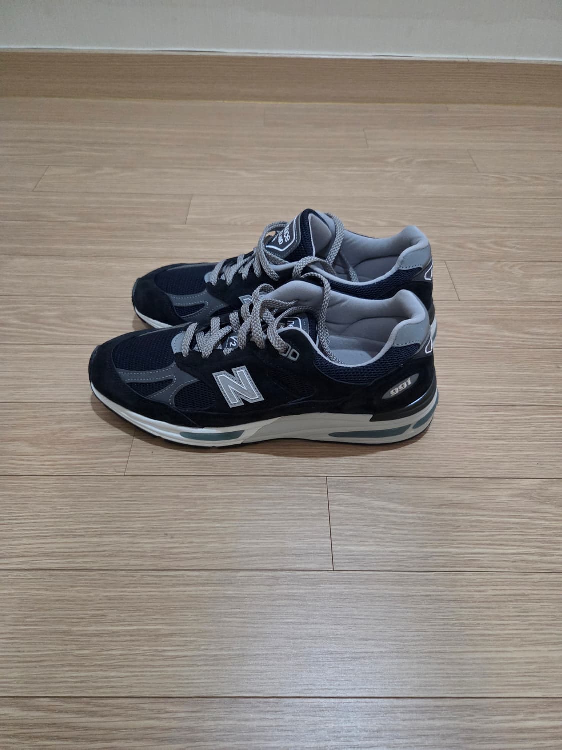 [265]뉴발란스 991v2 네이비 상품이미지2