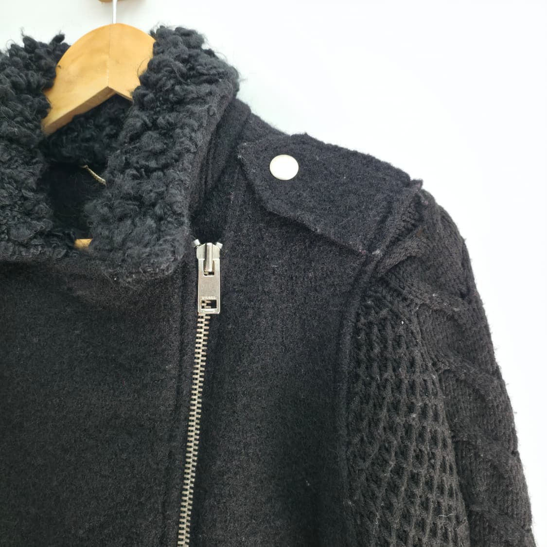 [S] 디젤 블랙 니트 자켓 상품이미지4