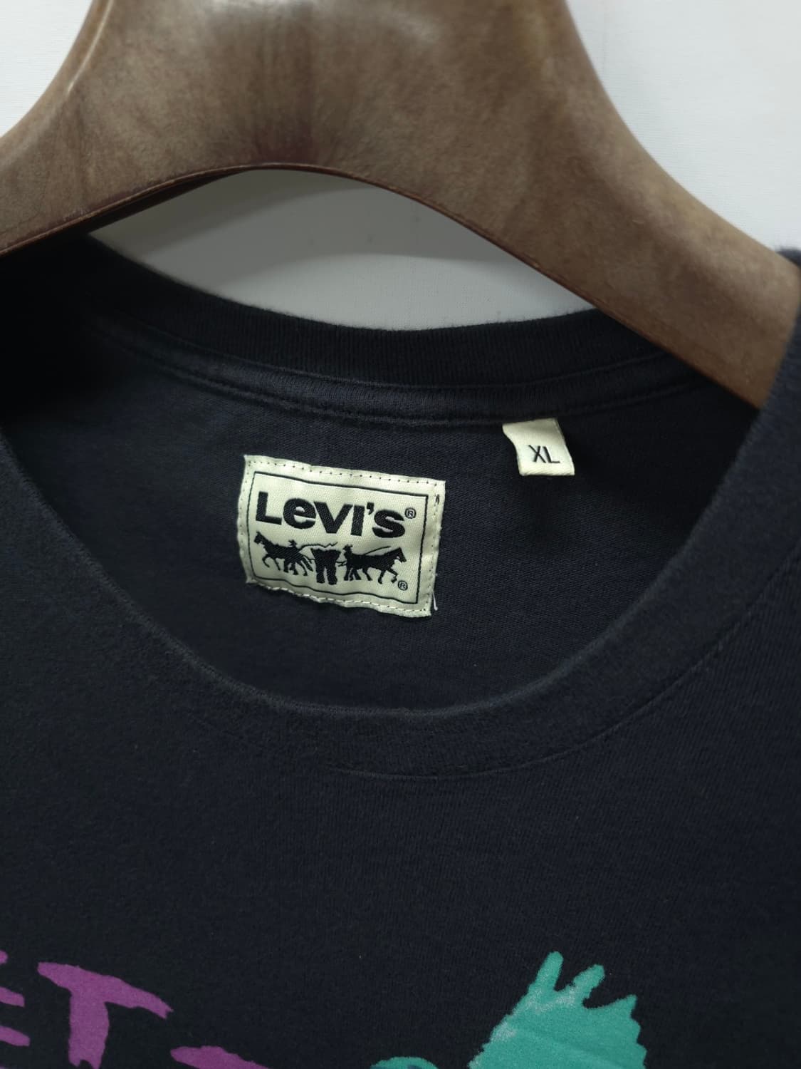 리바이스 러브 피스나염 워싱 반팔 ( 100~105 ) 상품이미지3