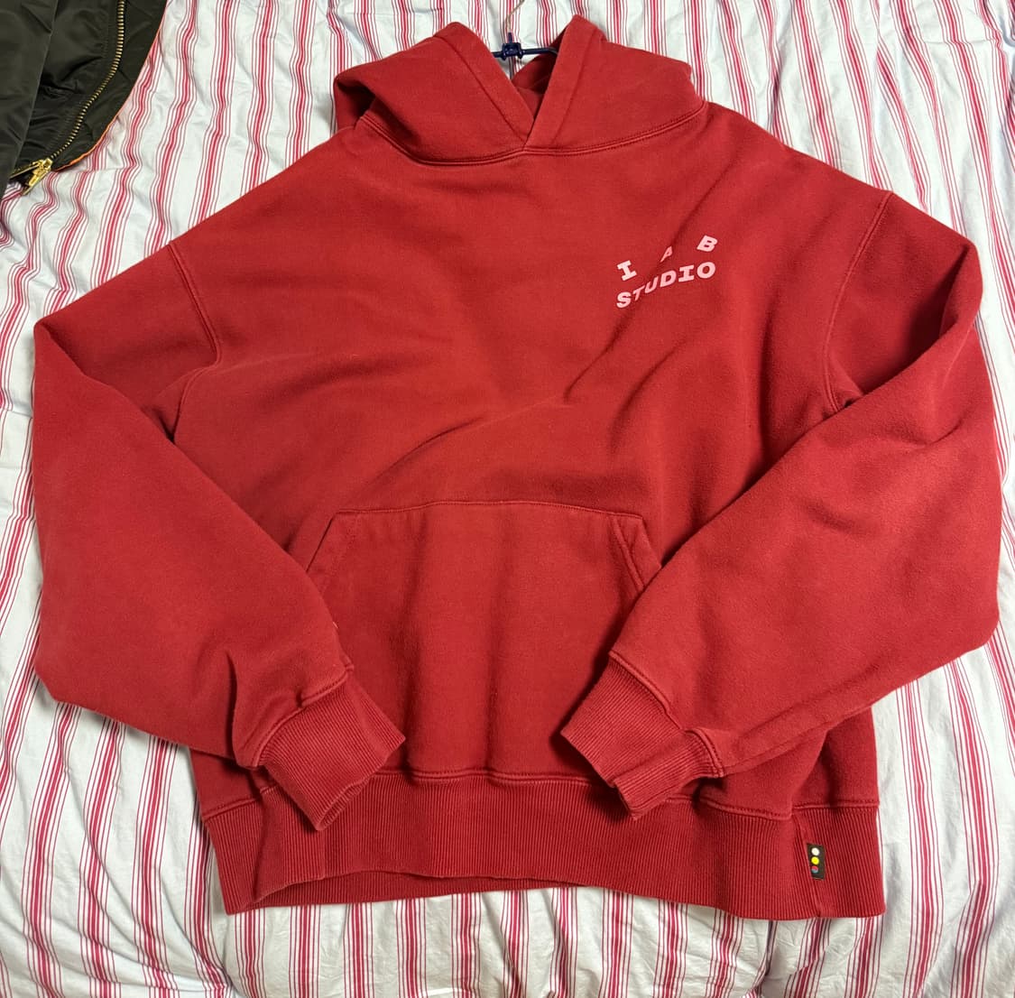 아이앱 스튜디오 후드티 라즈베리  상품이미지1