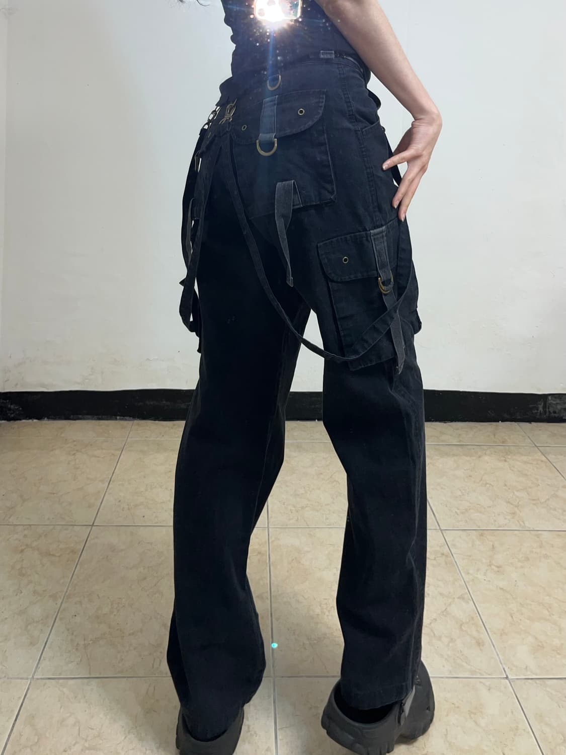 블랙 멀티 스트랩 카고 팬츠 상품이미지1