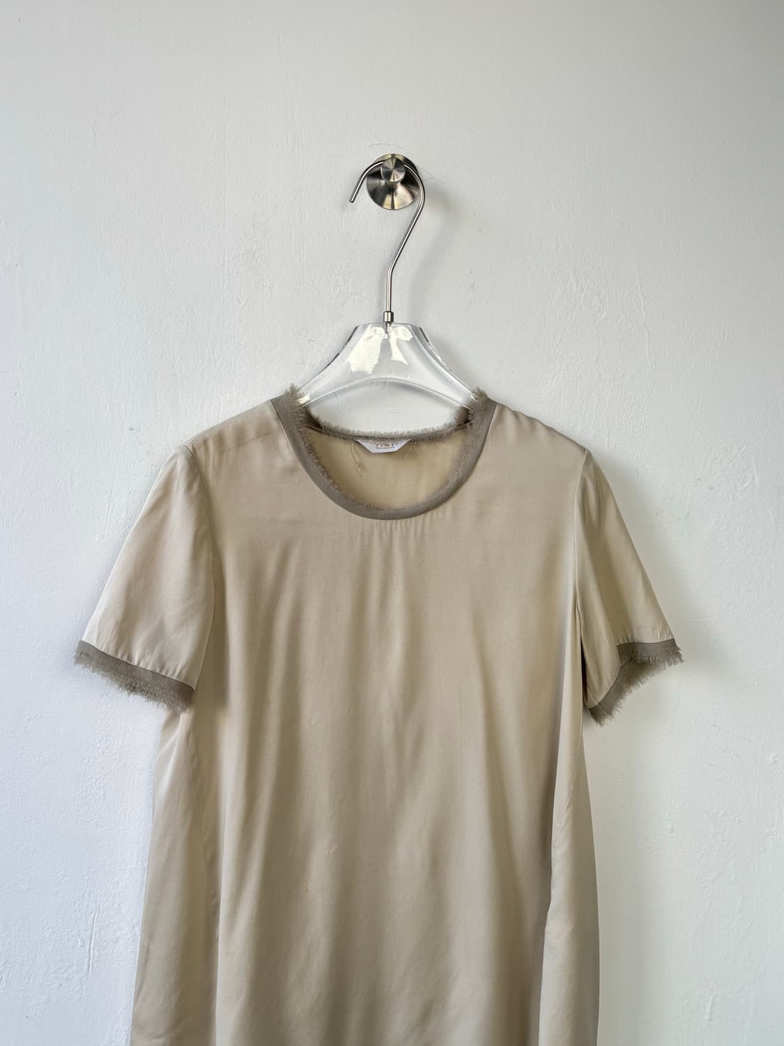 타임 페더 넥 티셔츠  상품이미지2