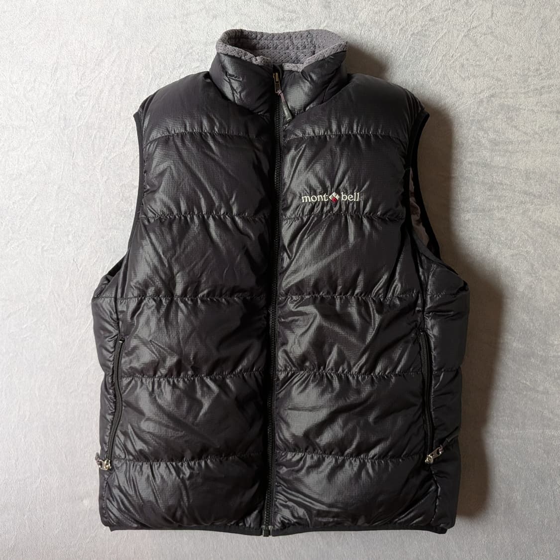 10s 몽벨 라이트 다운 베스트 블랙 상품이미지1