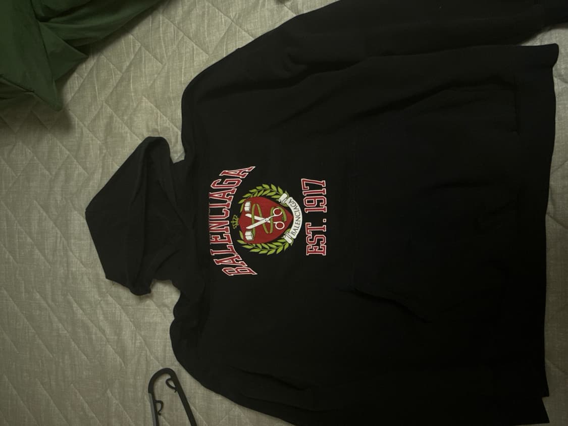  발렌시아가 후드티 상품이미지1