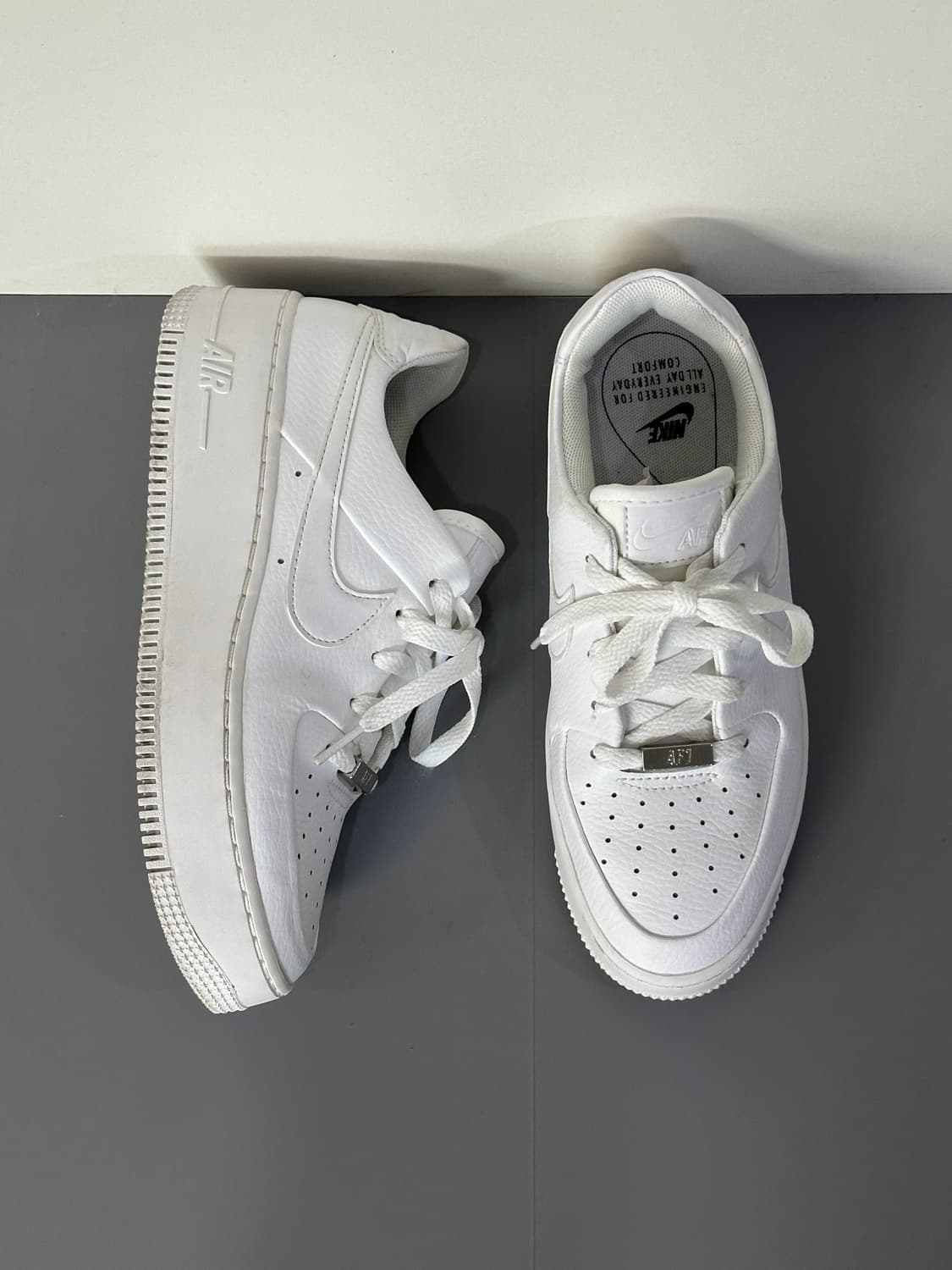 나이키 에어포스1 세이지 로우 운동화 상품이미지1