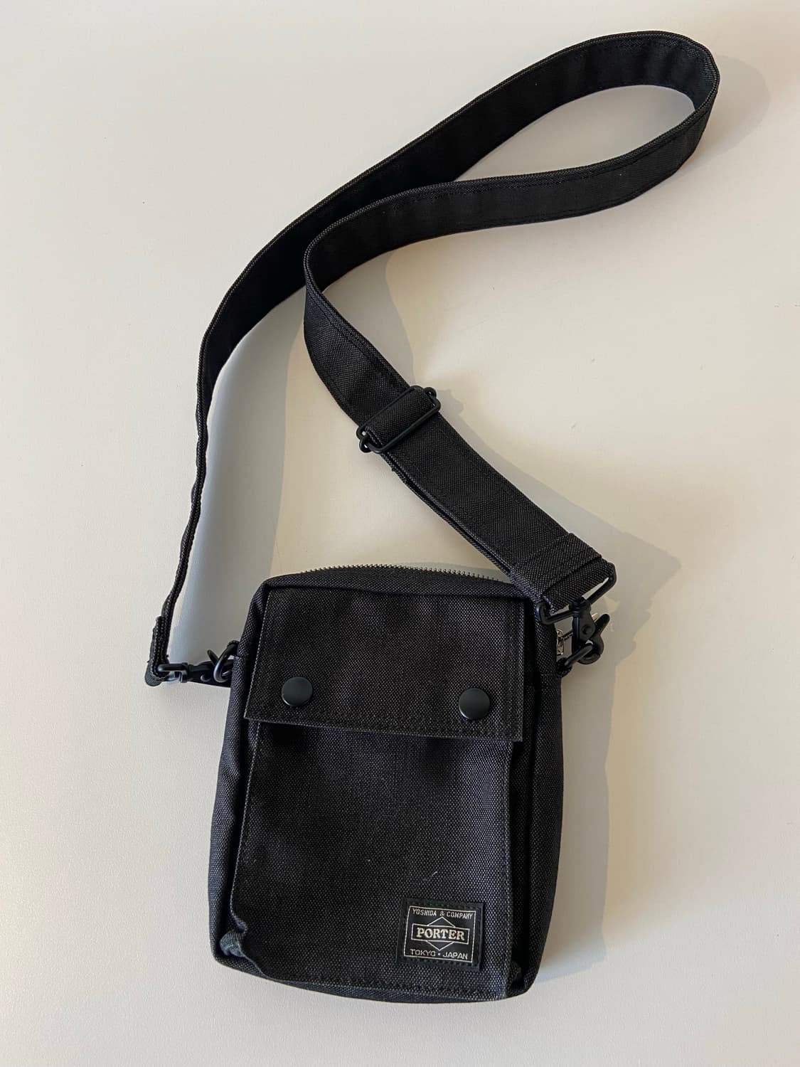 요시다포터 스모키 버티컬 숄더백 상품이미지2