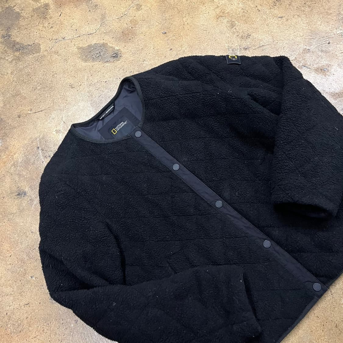 [정품/100] 내셔널지오그래픽 퀼팅 넥리스 플리스 재킷 b17 상품이미지1