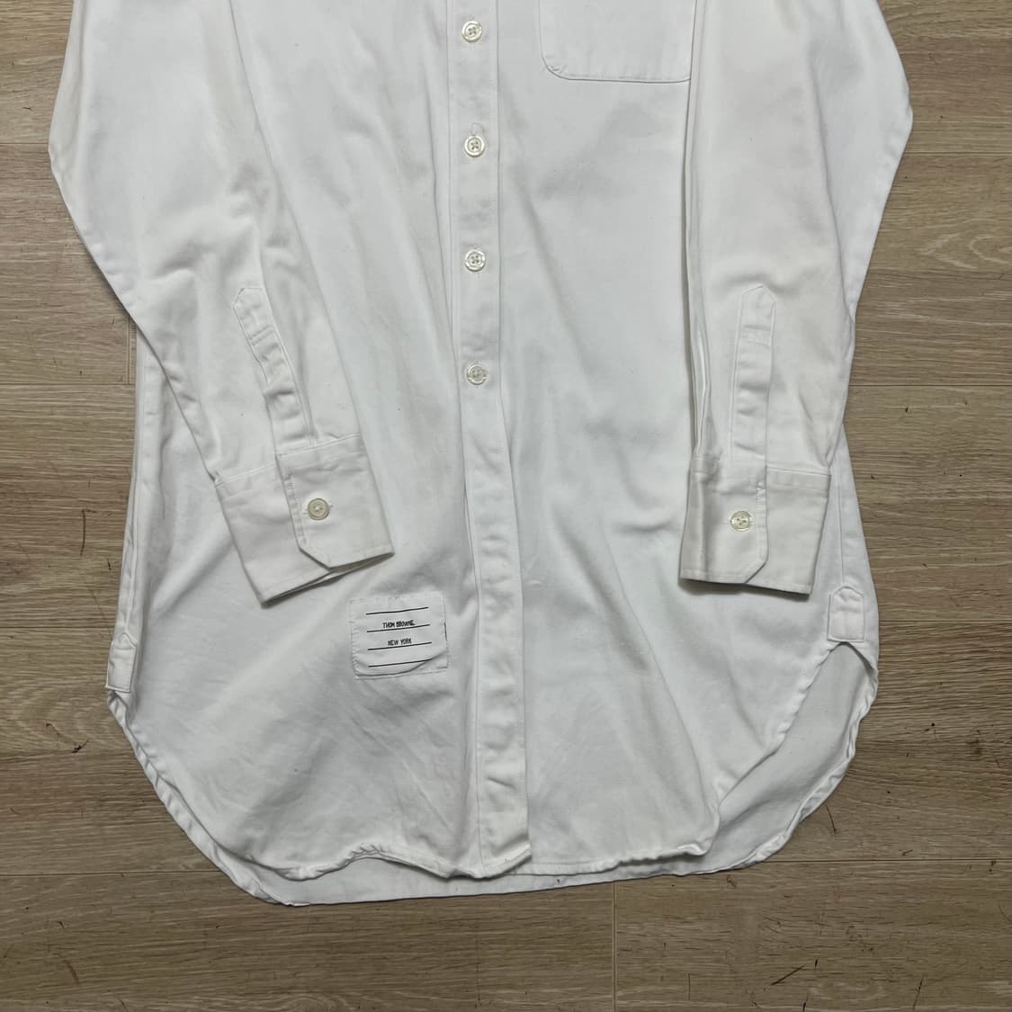 톰브라운 여성 라운드햄 버튼다운 롱 긴팔셔츠 [화이트] 66(M/95) 상품이미지3