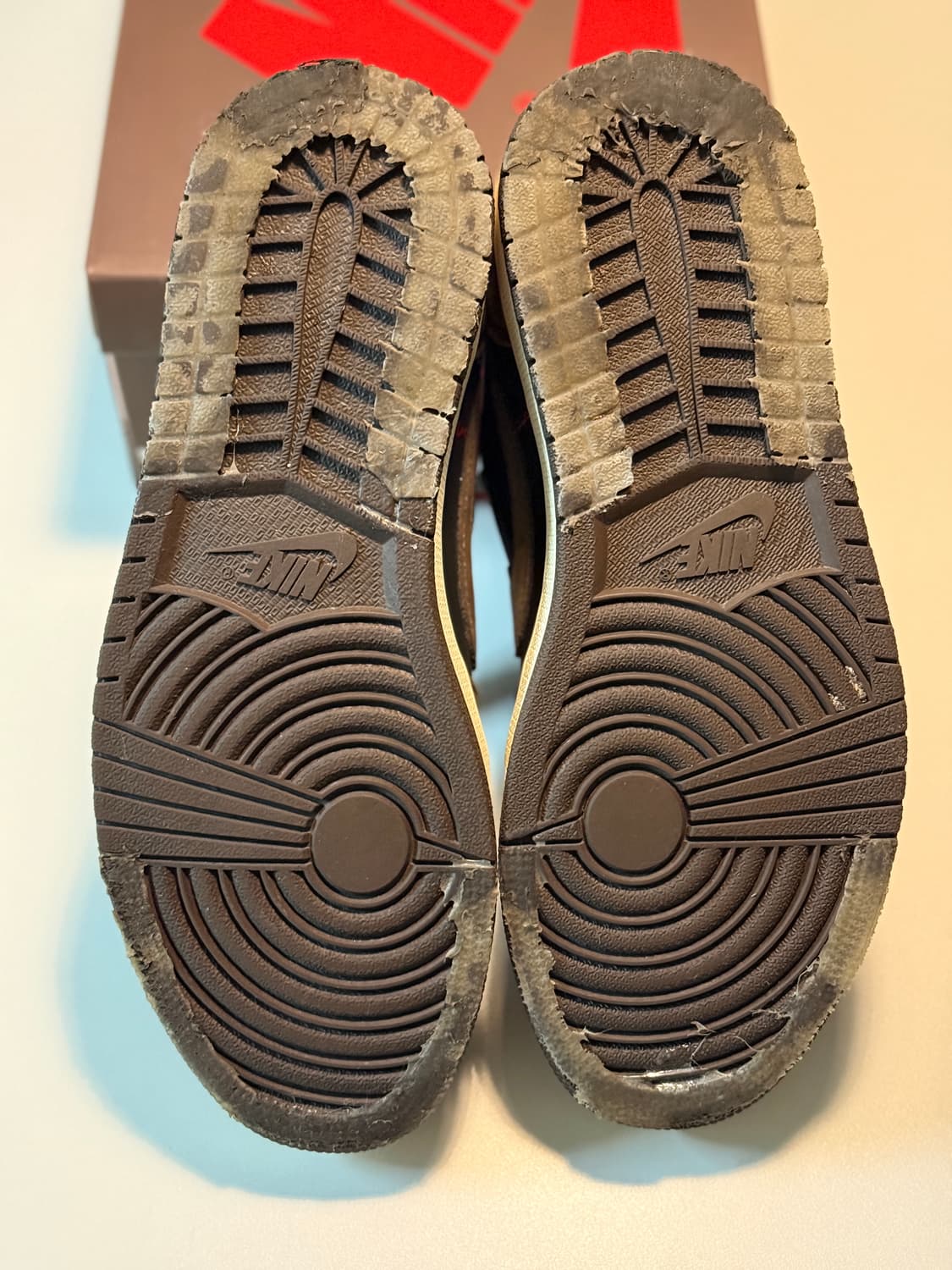 [260] 조던 1 x 트래비스 스캇 레트로 로우 OG SP 모카 상품이미지4