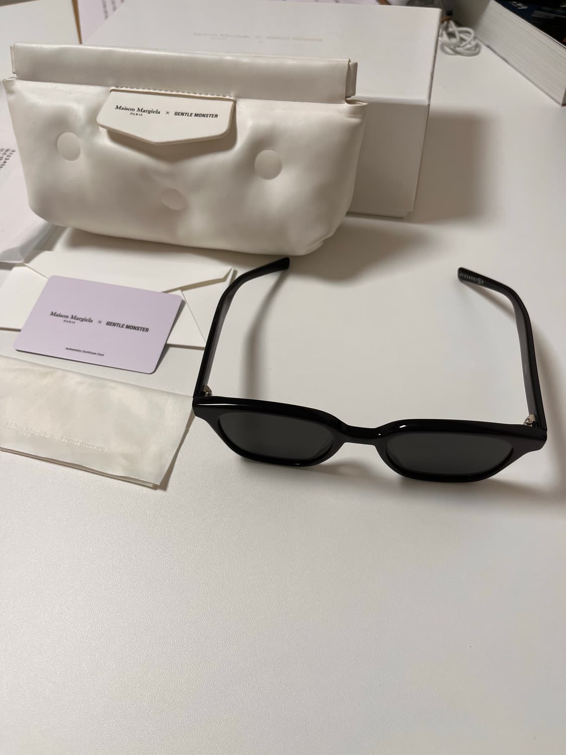 젠틀몬스터 마르지엘라 mm007-01 블랙 상품이미지2