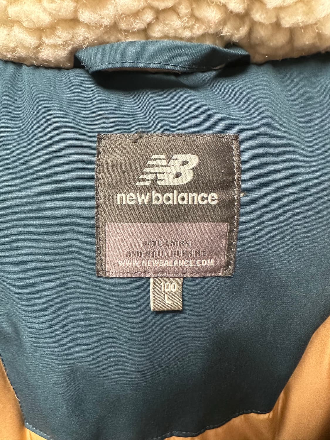 뉴발란스 카메라맨 패딩 네이비 100/L 상품이미지4