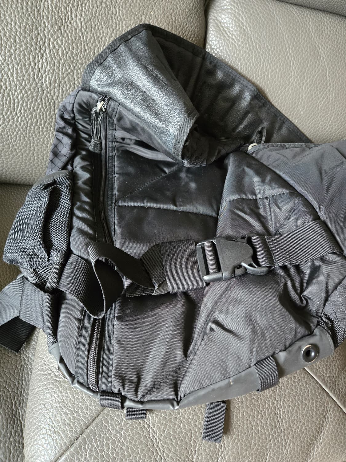 오클리 빈티지 샌드백 슬링백 S급 상품이미지5