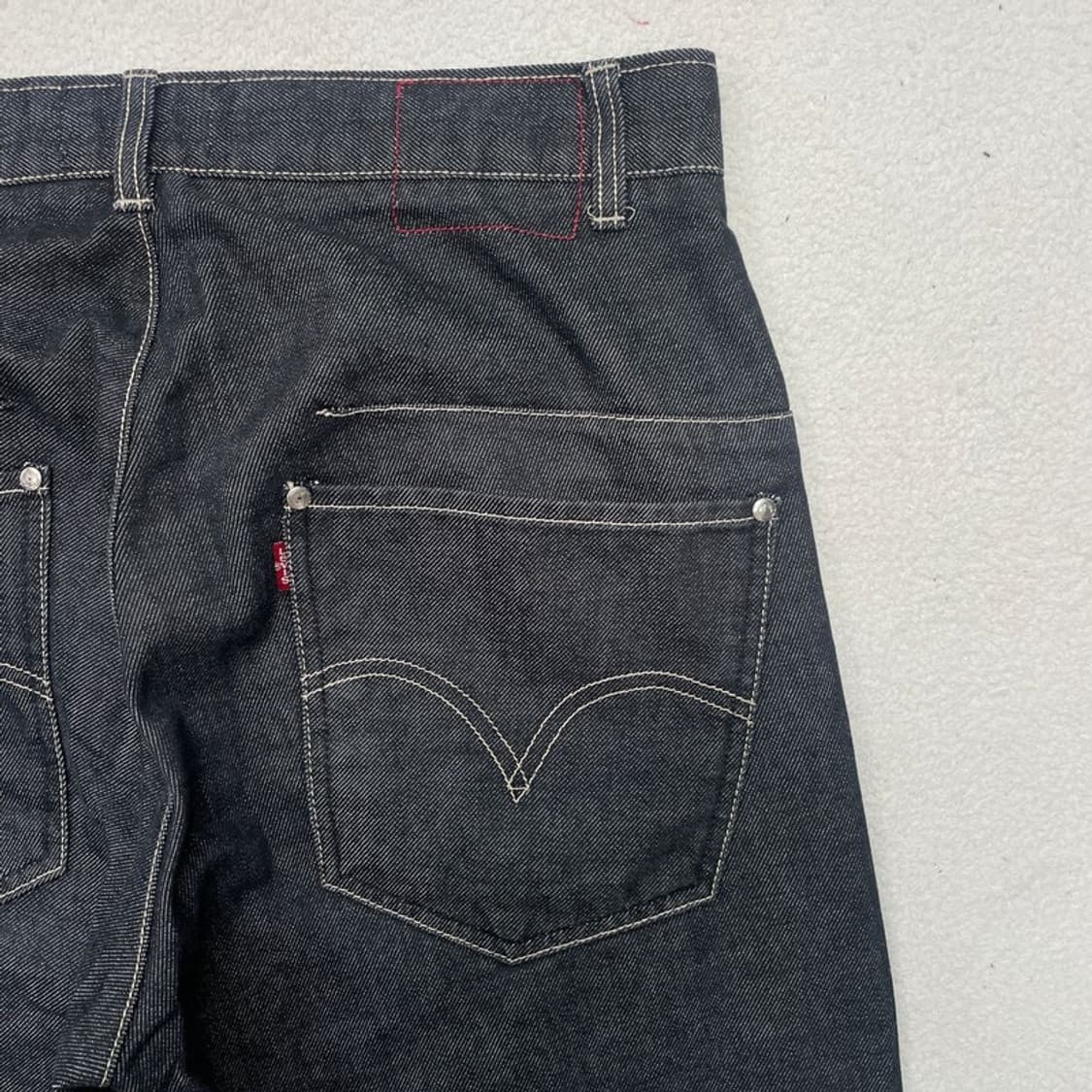LEVI'S 엔지니어드진 흑청 스트레이트 데님 (32) 상품이미지5