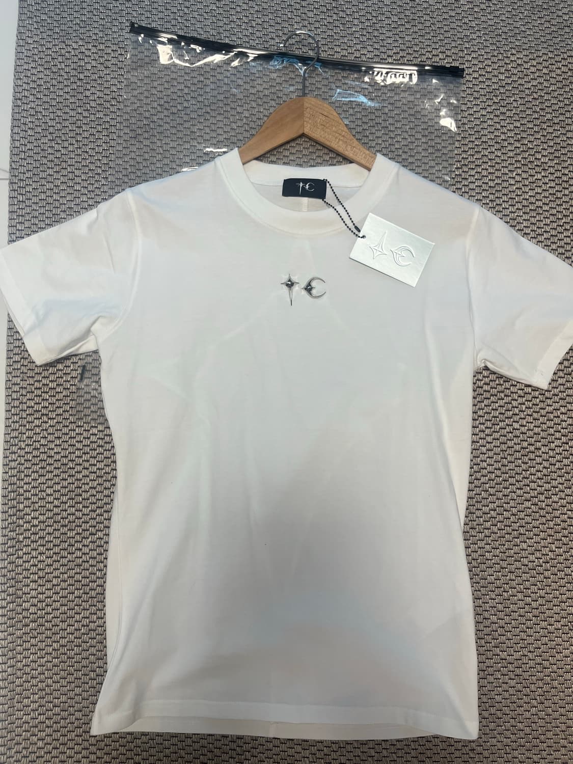 떠그클럽 반팔 새상품 급처합니다  상품이미지1