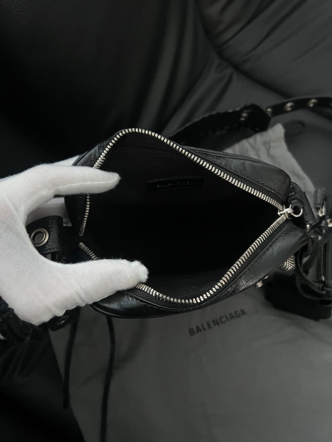 발렌시아가 르카골 아레나 크로스백 상품이미지8