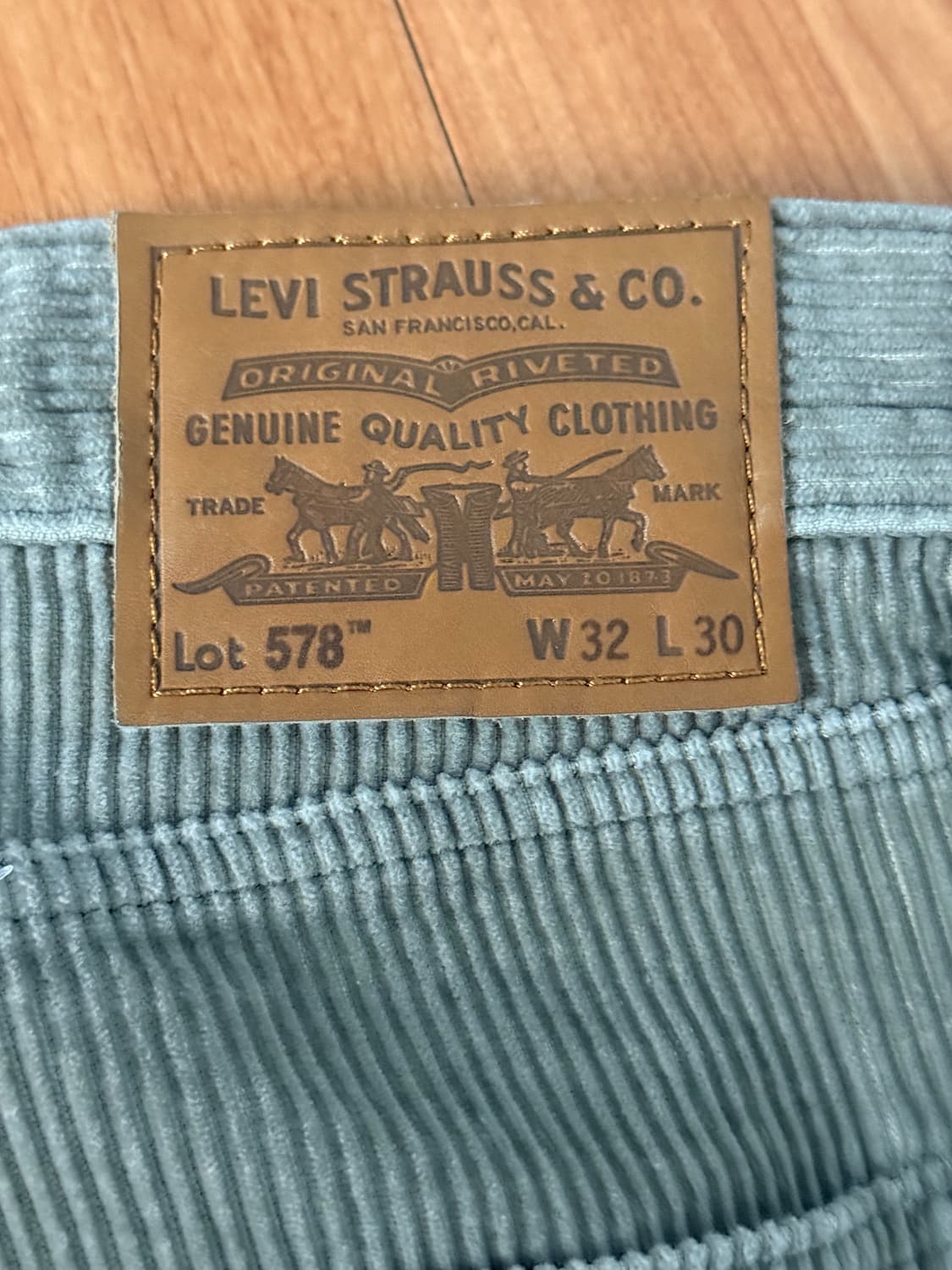 리바이스 578 32/30 배기핏 베이지 코듀로이 상품이미지1