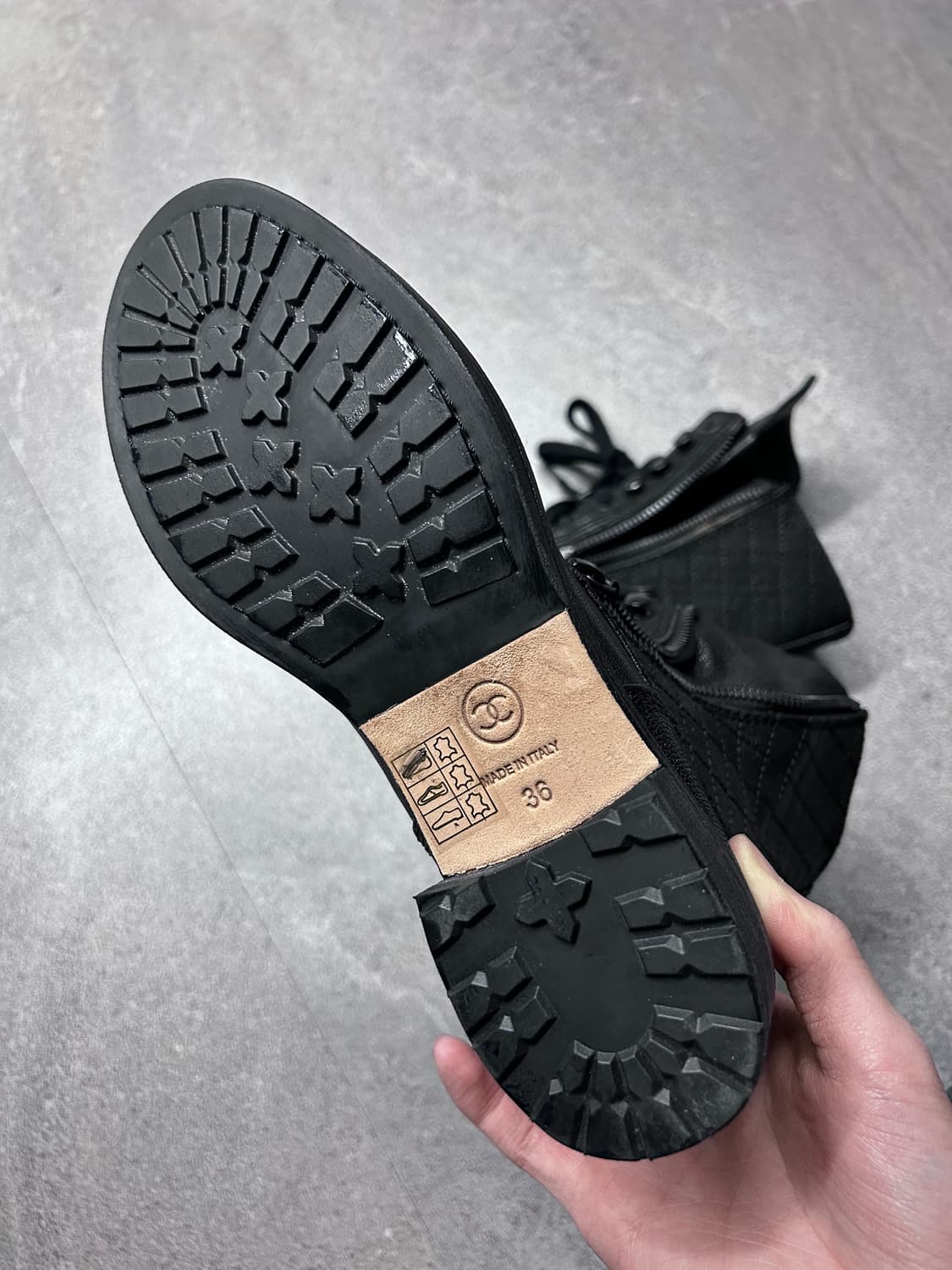 샤넬 2014 칼 라거펠트 퀼팅 컴뱃부츠 상품이미지7