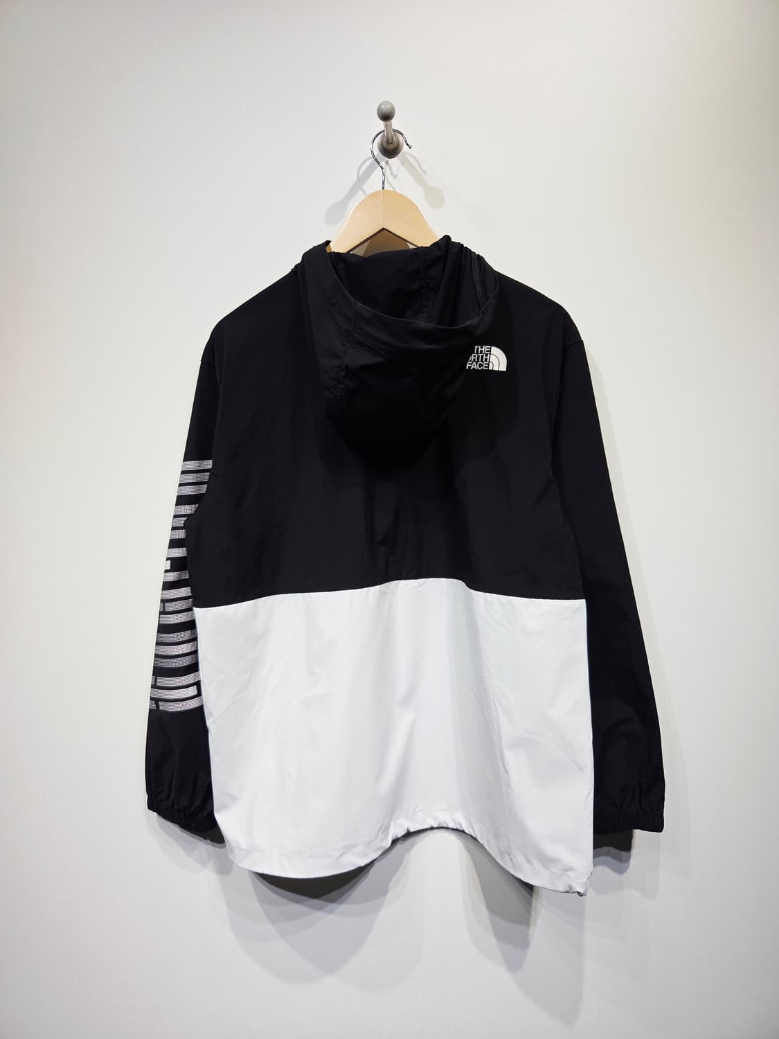 노스페이스 팀 코리아 블랙/화이트 아노락 바람막이_M 상품이미지6