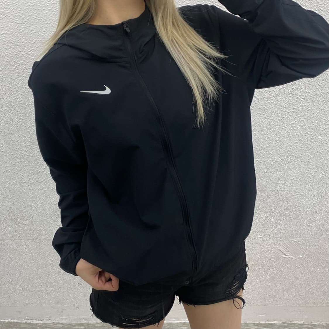 나이키 로고 블랙 후드 바람막이 L 상품이미지1