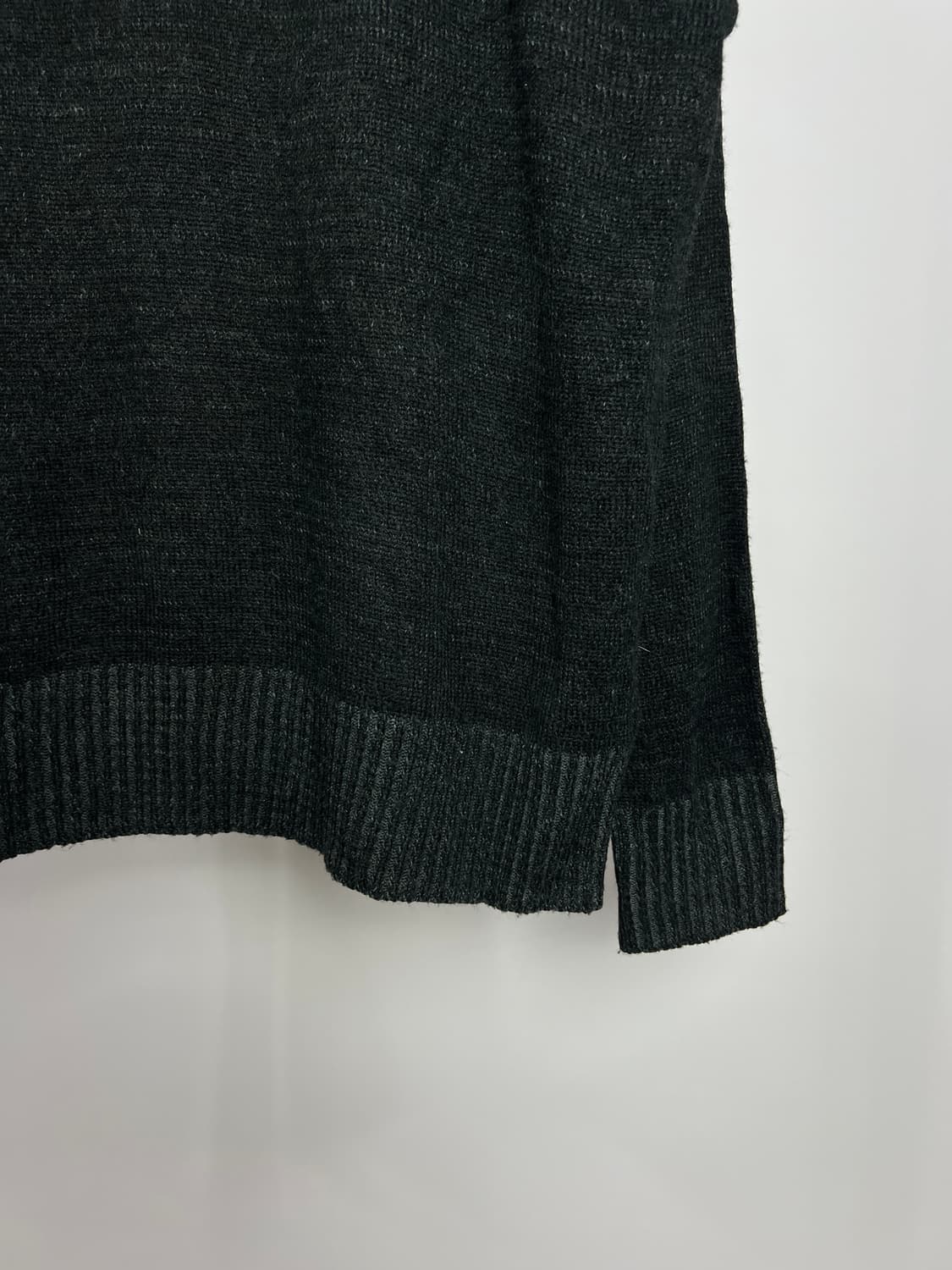 GU 버튼 커스텀 니트 후드 상품이미지4