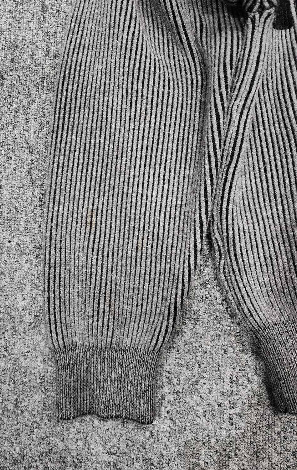 에잇세컨즈 배색 레터링 집업 니트 가디건 M 상품이미지5