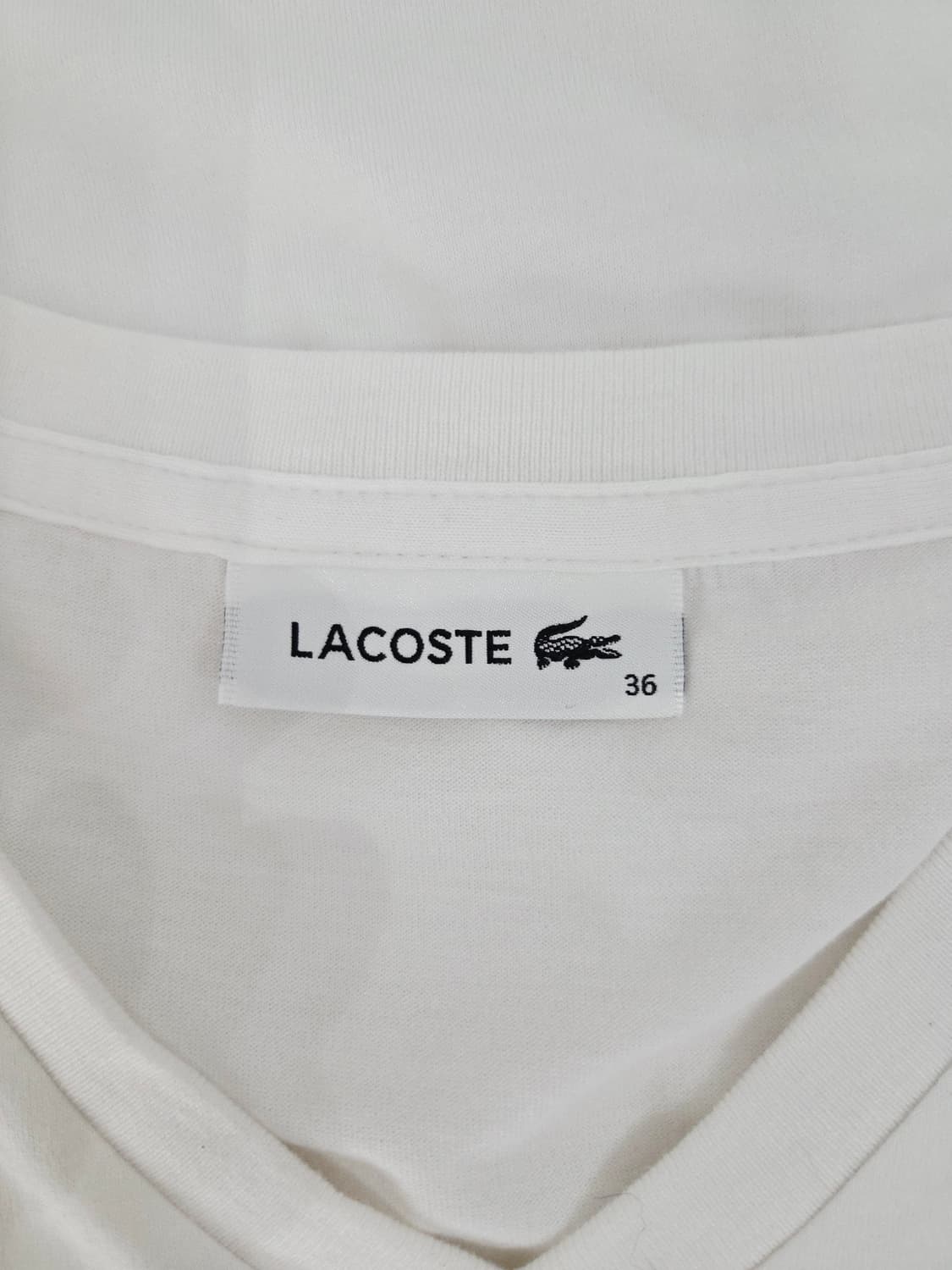 LACOSTE 라코스테 화이트 브이넥 반팔 티셔츠 상품이미지8