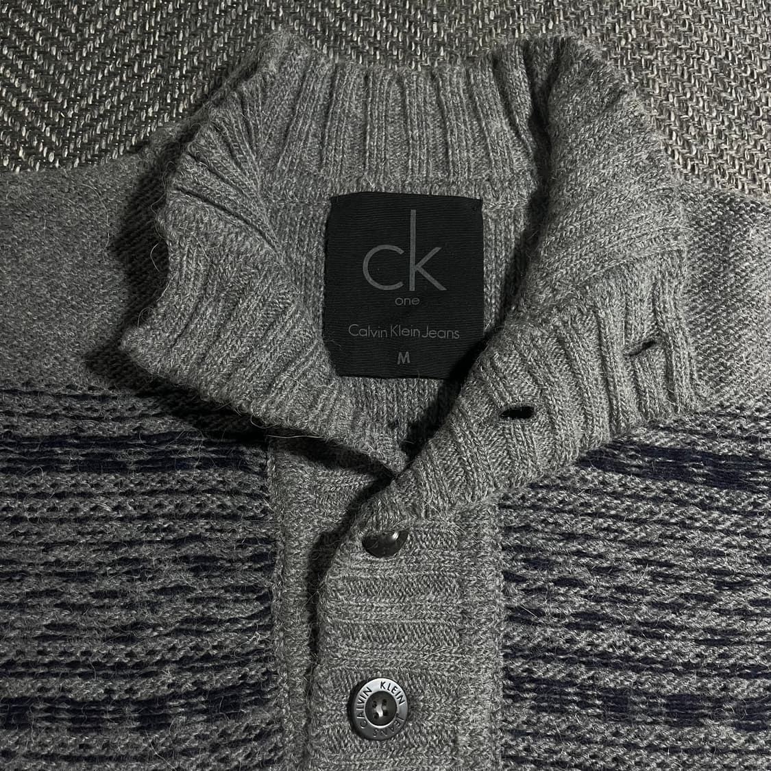 [100] CKJeans 켈빈클라인진스 버튼 니트 상품이미지4